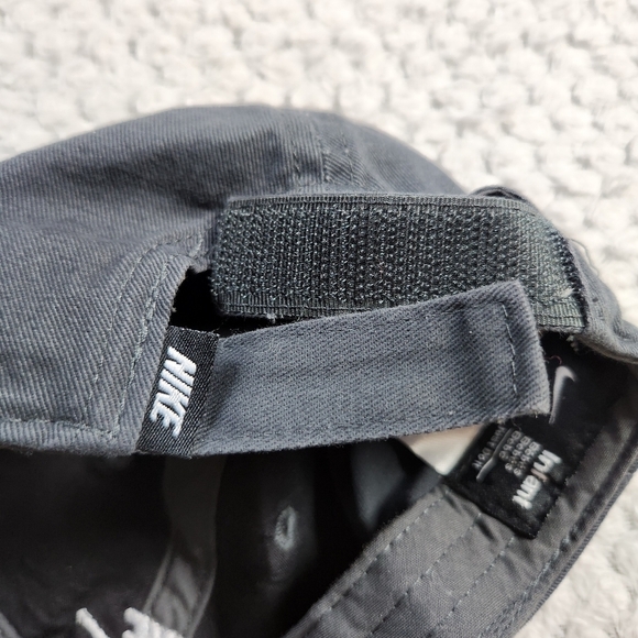 Nike Infant Embroidered Hat - Picture 2 of 3